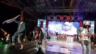 NYASHINSKI HONOURS KIPCHOGE AS HE SINGS MARATHON RUNNER WITH FANS LIKE A CHOIR | TUSKER OKTOBA FEST