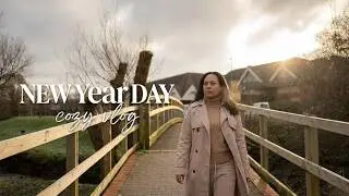 New Year’s Day Daily Vlog | Cozy Home Day, Walk, Banana Fritters, Cheese Board, Games & Movie Night