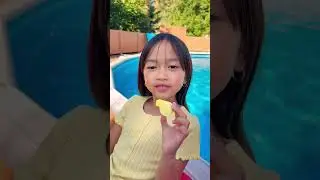 Candy whistle prank on mom 😙👧🏻❤️👩🏻🤣