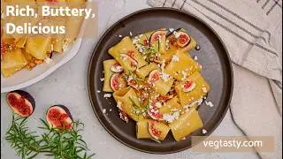 Как приготовить пасту с коричневым маслом (10-минутный рецепт с инжиром, фетой и грецкими орехами...