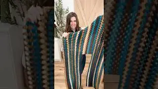Easy and Cozy Crochet Garment - One Piece Construction #crochetwear #crochetpattern #crochetaddict