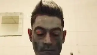 BEHIND THE SCENES: LIVING STATUE PREP
