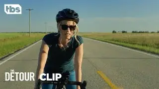 The Detour: Run! [CLIP] | New Season Returns January 23, 2018 | TBS