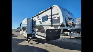 New 2025 Keystone RV Fuzion 425 Toy Hauler Fifth Wheel Walk-through @recreationusa