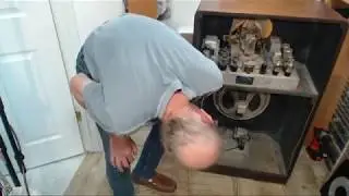 Sparton 1567 Huge Tube Radio Video #1 - Checkout