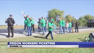 Why prison workers across Illinois are picketing