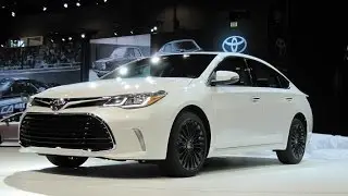 2017 TOYOTA AVALON TOURING REVIEW - Exterior Design & Sporty Interior