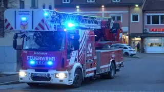 [Alarm für die FF Nürtingen] Anfahrende FFler + Ausrücken DLK + FuStW Polizei