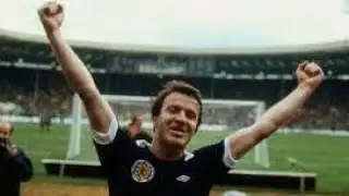 🏴‍☠️⚽ Farewell to a Forest Icon: Nottingham Forest Legend John Robertson Passes Away