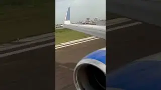 Belize Landing on United Airlines! #shorts