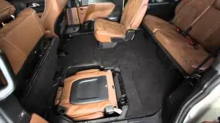 Stow-n-Go-Fold seats for more cargo space in 2017 Chrysler Pacifica
