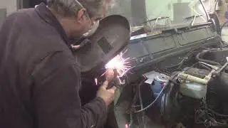 Defender footwell door pillar and upper bulkhead repair Pt 3