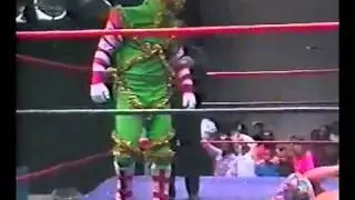 Christmas Creature vs Trey Keller