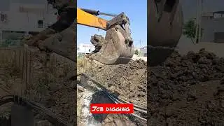 jcb digging |