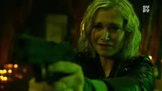 The 100 7x13 - Clarke tue Bellamy VF