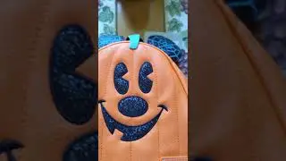 I won a Mickey Pumpkin Loungefly Mini Backpack from Yammis Adventures 🎃🎃🎃💗💗💗
