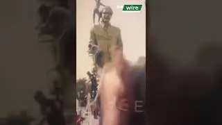Student Protesters rips apart Sheikh Mujib's Statue #Dhaka #Bangladesh #SheikhMujib