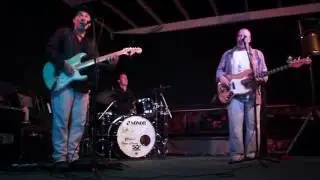 Play - Robin Bibi Band