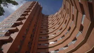 Video 1 Rogelio Salmona  Recorrido TORRES DEL PARQUE
