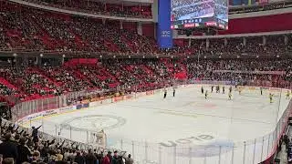 SSK-klacken och DIF-klacken sjunger 