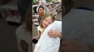 Shopping At Five And Below With Scarlett & Ari