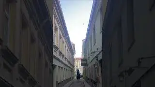sound of a walk on Vilnius cobble stones