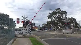 Maidstone St Level Crossing, Altona, With Mechanical Bells (Before & After Upgrade)