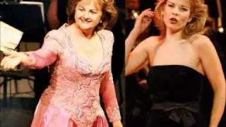 Edita Gruberova & Elina Garanca   Mira, O Norma   Si, fino all'ore