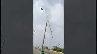 Dubai high tech street light #video #viral #viralvideo #dubai #streetlight #streetlights #technology