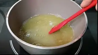 Torta de travessa com caramelo salgado 