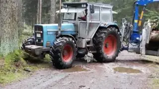 Der Eicher bei der holz fahrt folh gas