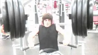 Cory Hardin repping 326 lbs on a Hammer Strength Decline Bench
