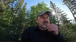 Slightly scary Hiking on the Grotto Canyon trail in Bow Valley Provincial Park