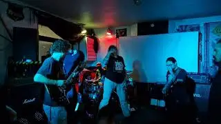 Senestra live at Au Bout De Nos R&ecirc;ves, Tournai on 20 november 25