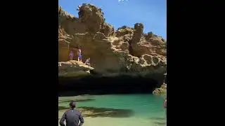 Pure bliss at Bridgewater bay #bridgewaterbay #rockpool  #viralvideo  #water