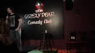 Ralph Anthony - Grisly Pear Comedy Club - Heckling a Heckler
