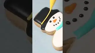 What do you think of this snowman?  #shorts #satisfyingvideo #snowman #asmr