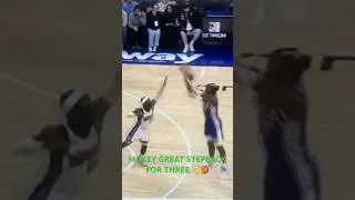 Perfect move/ step back for three points shot 💪👏🏀