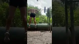 Lumphini Park Bangkok Calisthenics gym & weights #gym #gymsaroundtheworld #bangkok #LumphiniPark