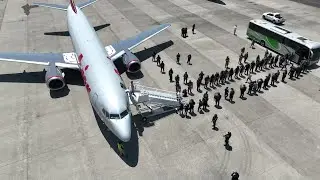 Venezuelan migrants jailed in El Salvador get on a repatriation flight | AFP