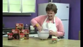CakePopFun - Making the Cake Pop Mixture