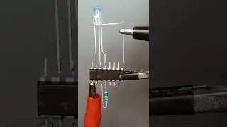 Three-color changing light made by cd4017  #viralvideo #electronicprojects  #diyelectronics