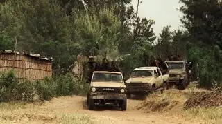 Blood Diamond (2006) - Rebels destroy a village
