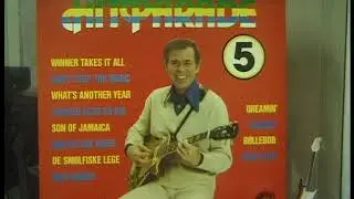 Jorgen Ingmann  plays 
