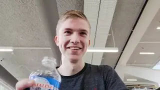 IK DRINK WATER DUS IK BEN GEZOND! - DipsausVlog #1