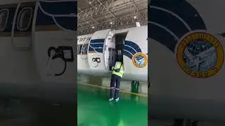Aircraft Door Operation &ndash; Inside the Hangar
