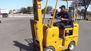 Allis Chalmers Forklift   LP gas Cushion 3000lb 002.MP4