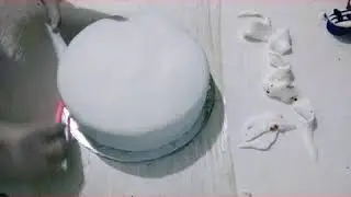 Ensinando a fazer bolo no tema nota musical, m&uacute;sica.