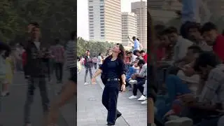Mujhe Dekh Le Chhat Ke😜💃🏻🥰#bollywood #shorts #youtubeshorts #love #dance #viralshorts #subscribe