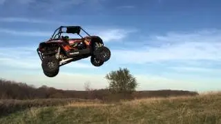 Polaris RZR XP 1000 Jump
